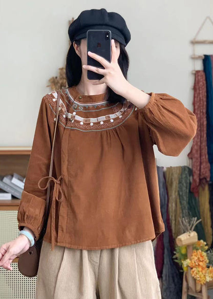Classic Vintage Shirt with a Flattering Fit