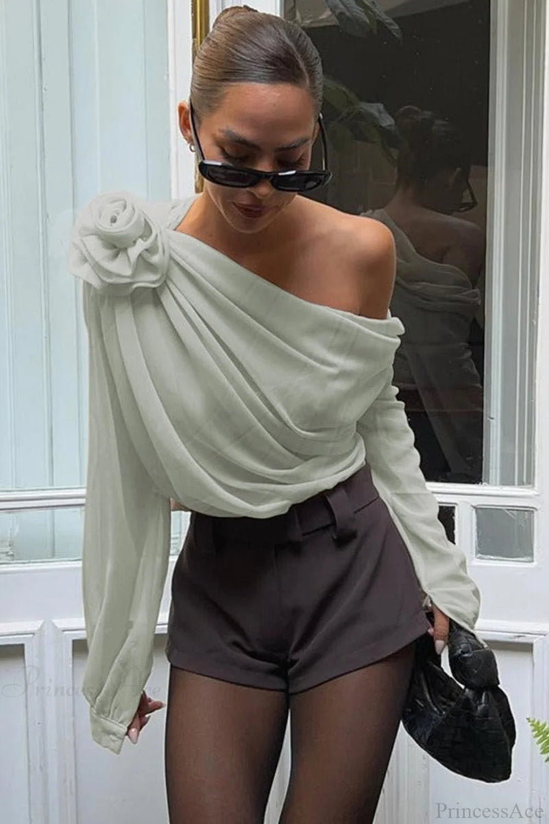 Polished Blouse with an Effortless Classic Look