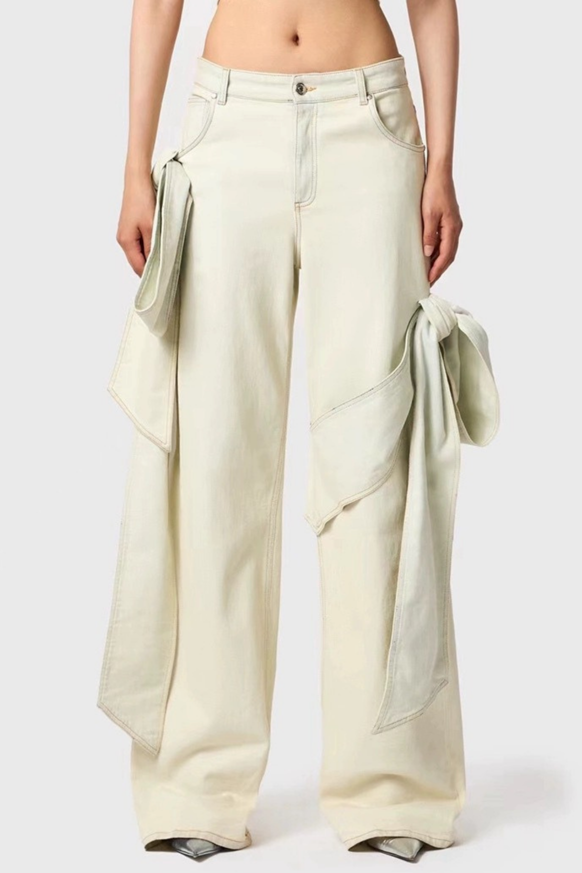 Gracefully Styled Garment for Any Occasion