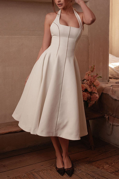 Classic Vintage Dress with a Flattering Fit