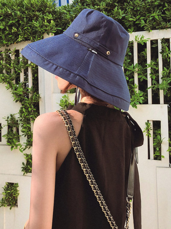 Well Tailored Garment with a Graceful Silhouette