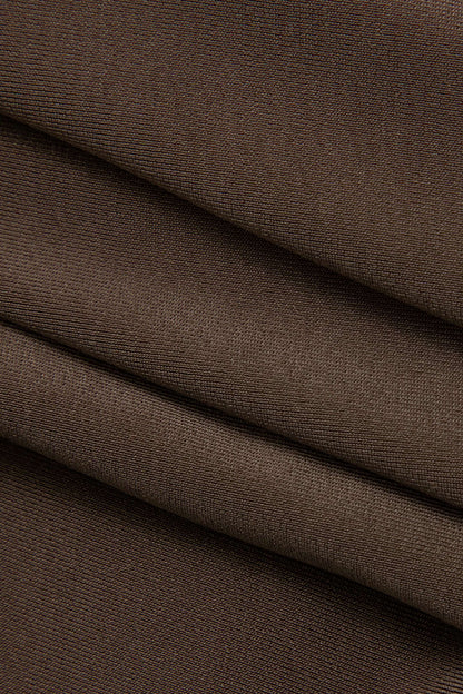 Beautifully Finished Top in a Timeless Design