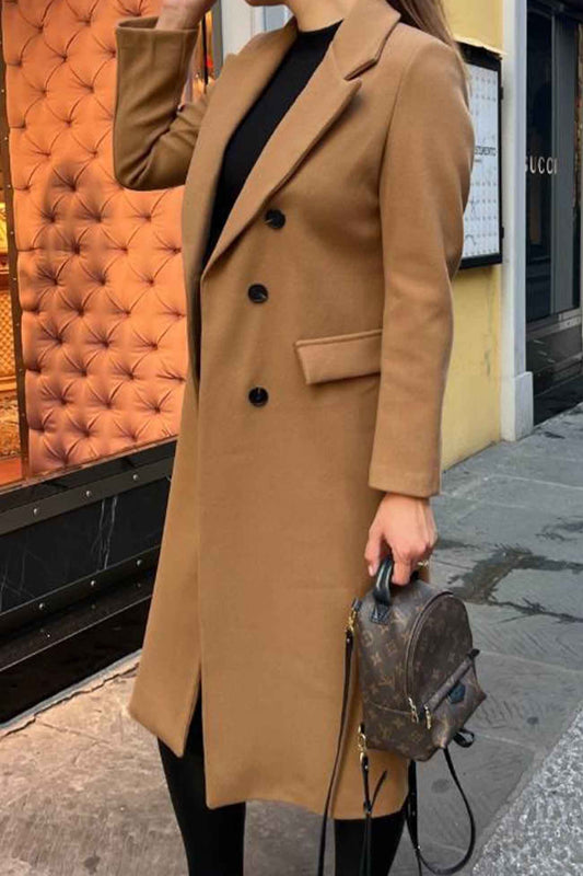 Well Tailored Coat with a Graceful Silhouette
