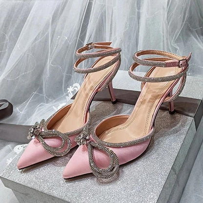 Classic Vintage Heels with a Flattering Fit