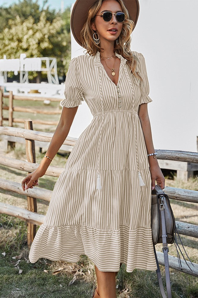 Beautifully Finished Dress in a Timeless Design
