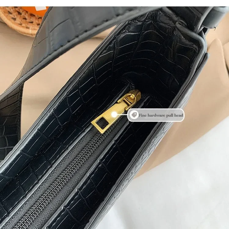 Classic Vintage Bag with a Flattering Fit