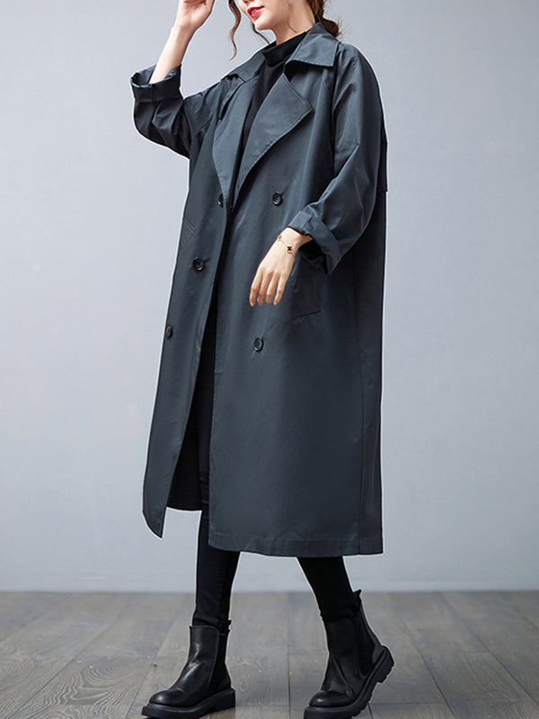 Well Tailored Coat with a Graceful Silhouette