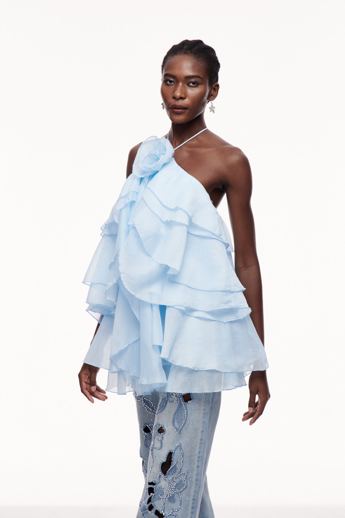 Well Tailored Dress with a Graceful Silhouette