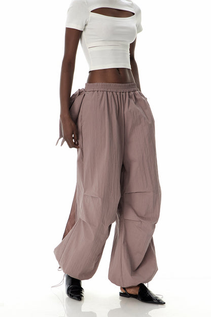 Well Tailored Pants with a Graceful Silhouette