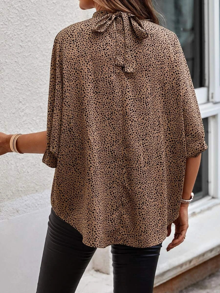 Elegantly Styled Blouse for Everyday Wear