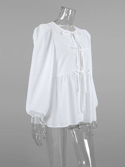 Sophisticated Blouse with a Clean Classic Look