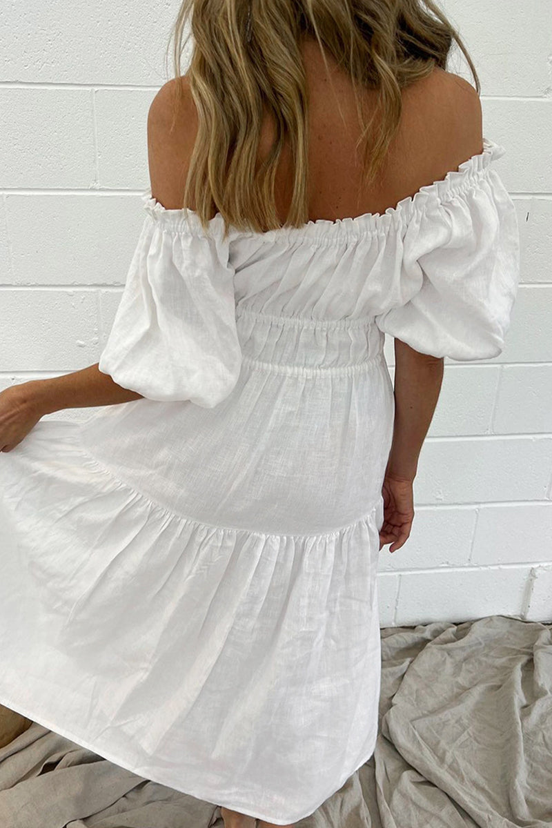 Classic Vintage Dress with a Flattering Fit