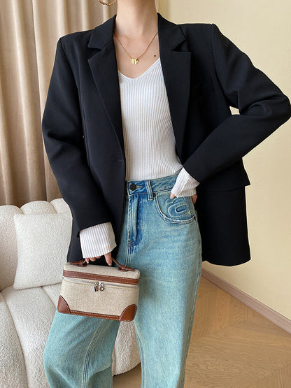 Classic Vintage Sweater with a Flattering Fit