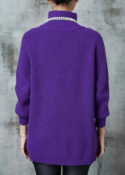 Classic Vintage Sweater with a Flattering Fit