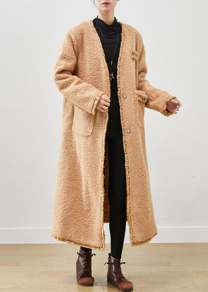 Beautifully Finished Coat in a Timeless Design