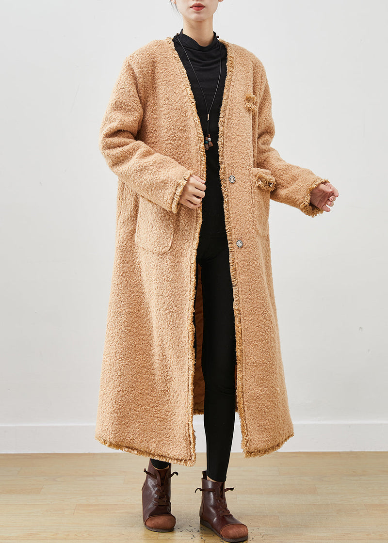 Beautifully Finished Coat in a Timeless Design