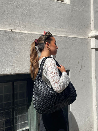Classic Vintage Bag with a Flattering Fit
