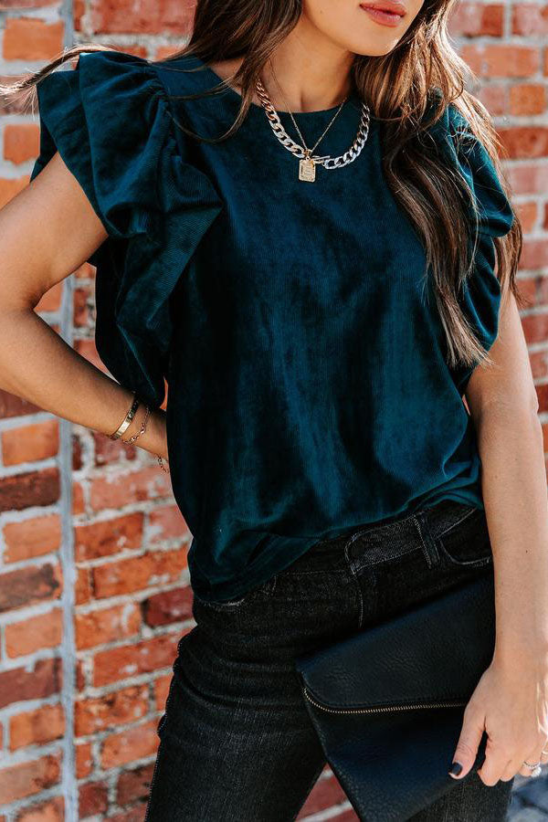 Polished Top with an Effortless Classic Look
