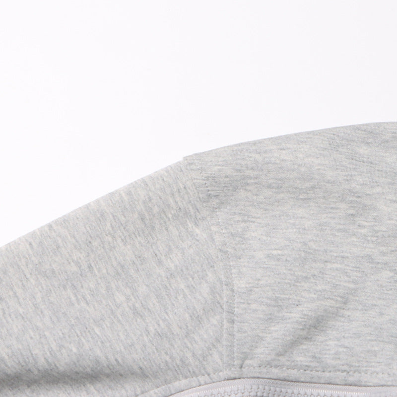 Well Tailored Sweater with a Graceful Silhouette