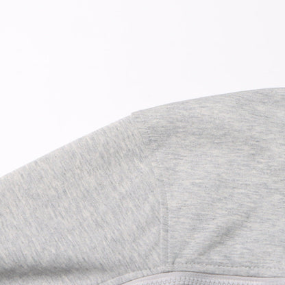 Well Tailored Sweater with a Graceful Silhouette