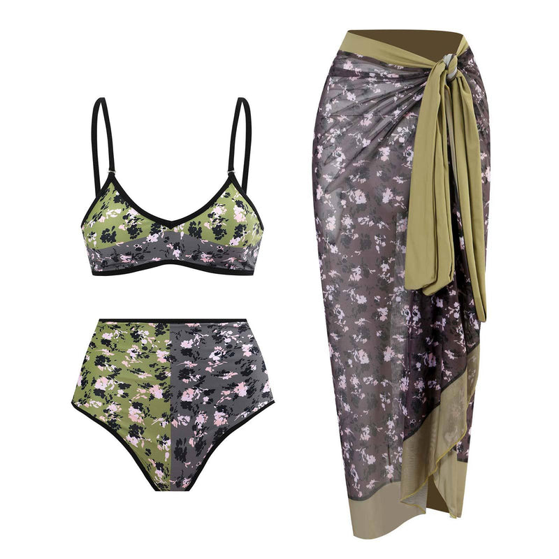 Effortlessly Elegant Swimsuit with a Timeless Design