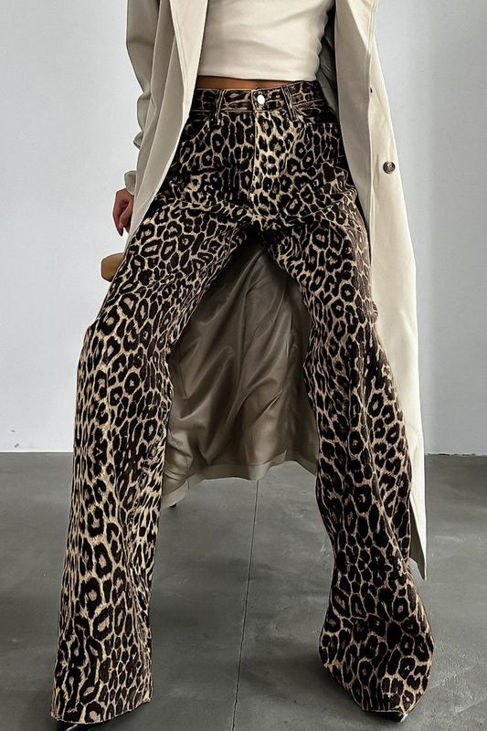 Elegantly Styled Pants for Everyday Wear