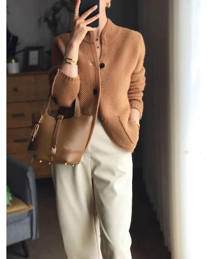 Elegantly Styled Cardigan for Everyday Wear