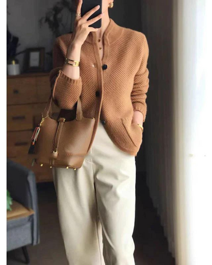 Elegantly Styled Cardigan for Everyday Wear