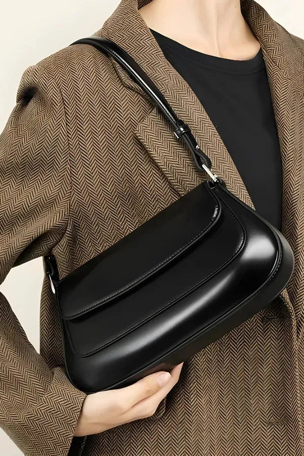 A Vintage Style Bag with Delicate Timeless Details