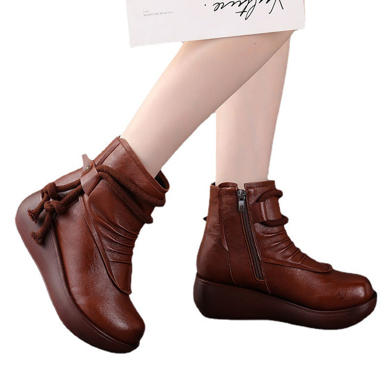Beautifully Finished Boots in a Timeless Design