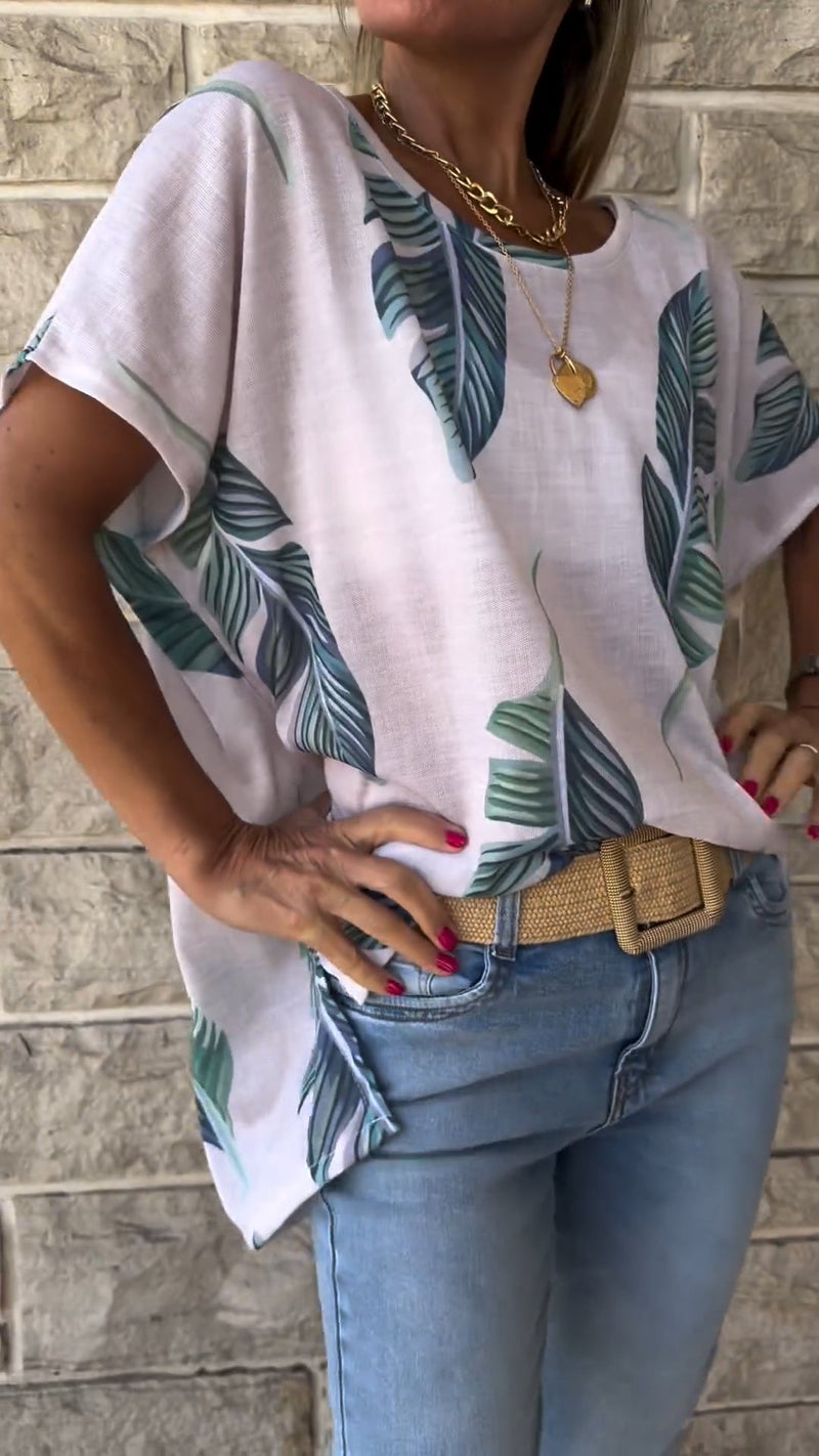 Elegantly Styled T-Shirt for Everyday Wear