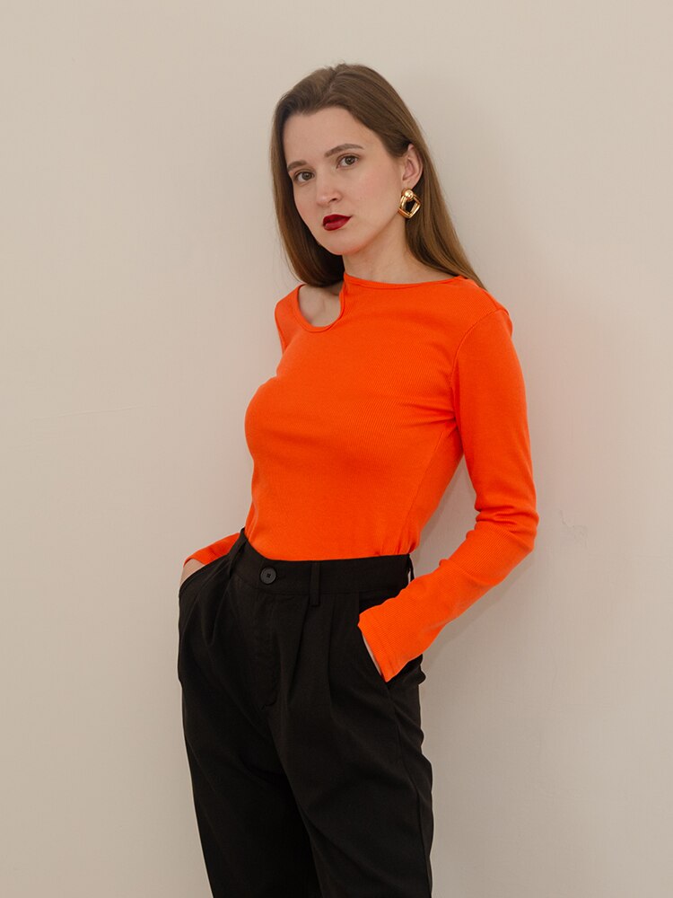 Polished Top with an Effortless Classic Look