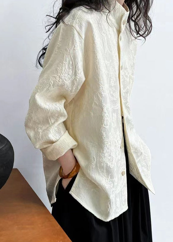 Classic Vintage Blouse with a Flattering Fit
