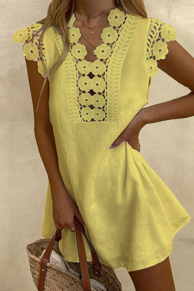 Classic Vintage Dress with a Flattering Fit