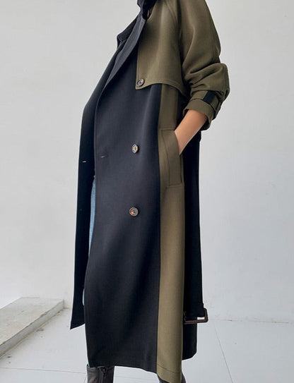Well Tailored Coat with a Graceful Silhouette