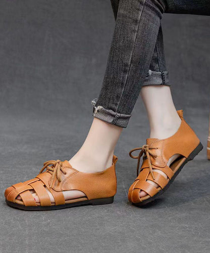 Effortlessly Elegant Sandals with a Timeless Design