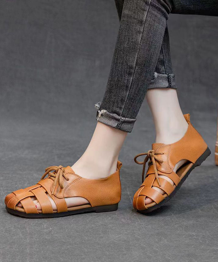 Effortlessly Elegant Sandals with a Timeless Design