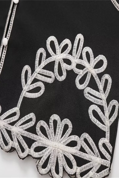 Effortlessly Elegant Garment with a Timeless Design