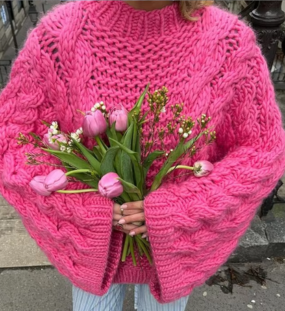 Effortlessly Elegant Sweater with a Timeless Design