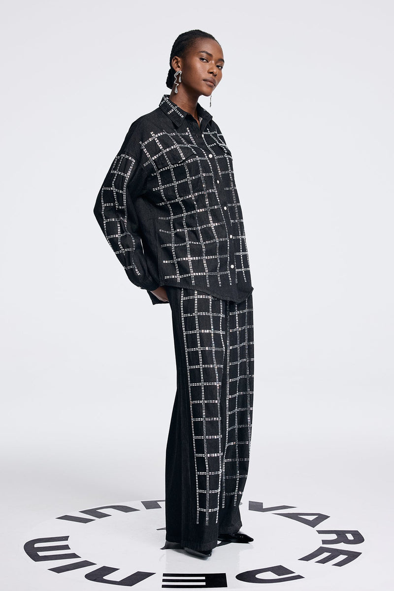 Effortlessly Elegant Shirt with a Timeless Design