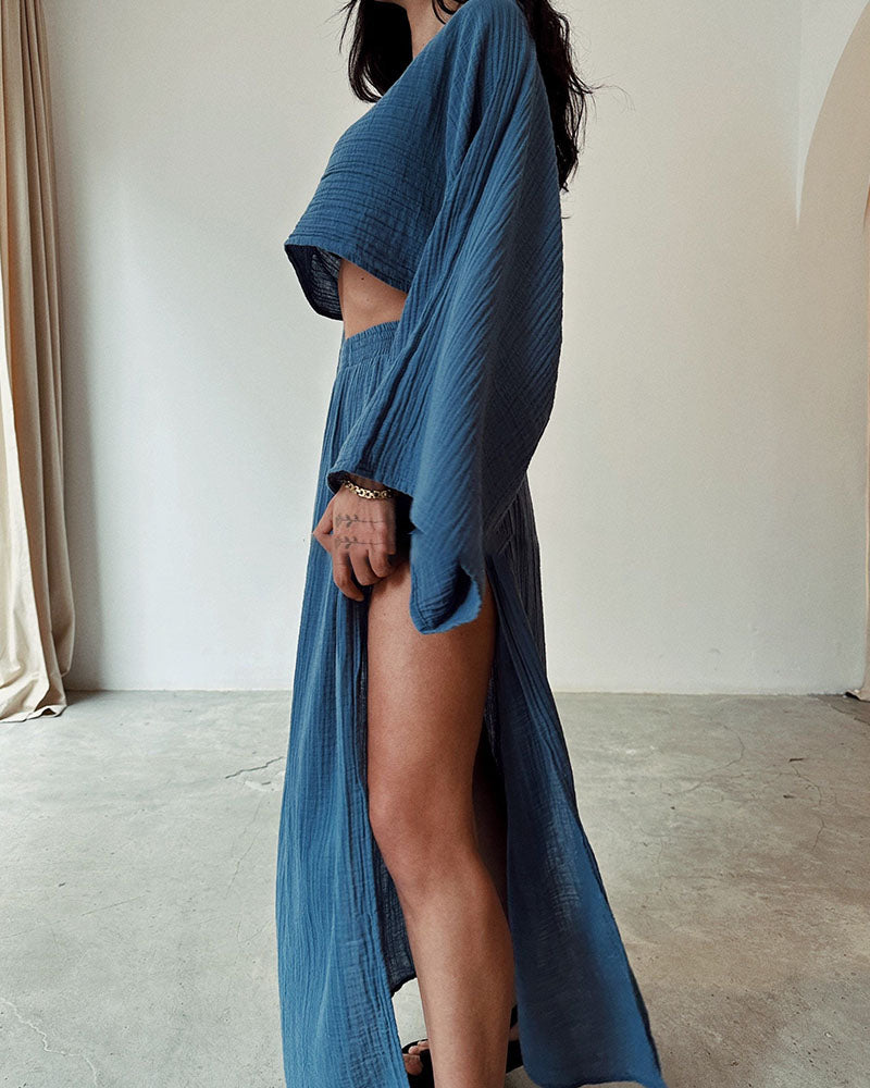 Effortlessly Elegant Garment with a Timeless Design