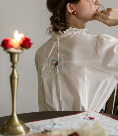 Effortlessly Elegant Shirt with a Timeless Design
