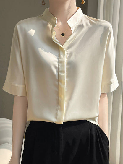 Beautifully Finished Blouse in a Timeless Design
