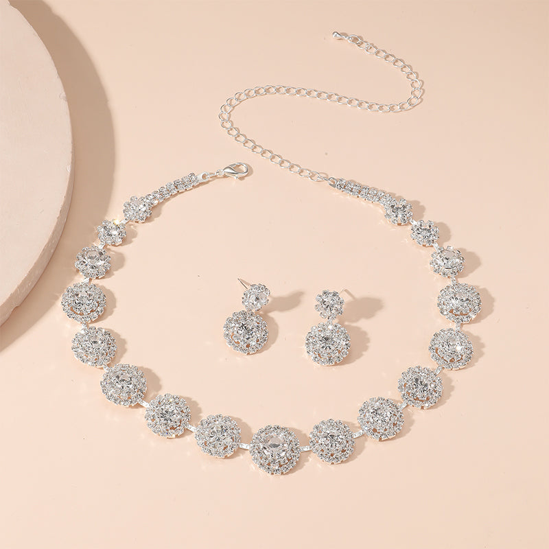 Effortlessly Elegant Garment with a Timeless Design