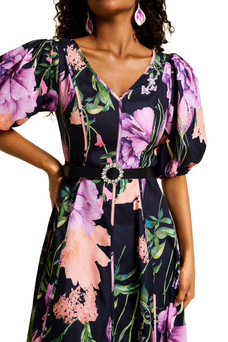 Polished Dress with an Effortless Classic Look