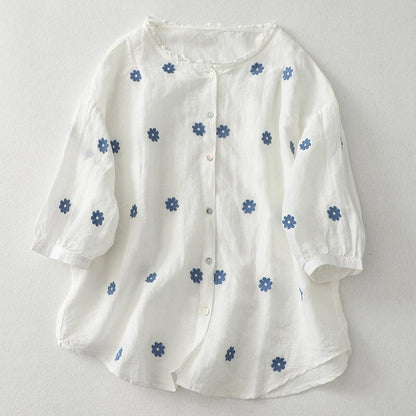 Effortlessly Elegant Blouse with a Timeless Design