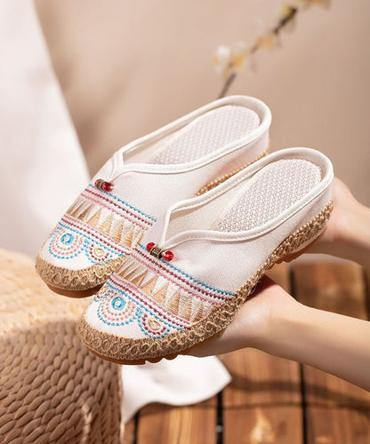 Classic Vintage Sandals with a Flattering Fit
