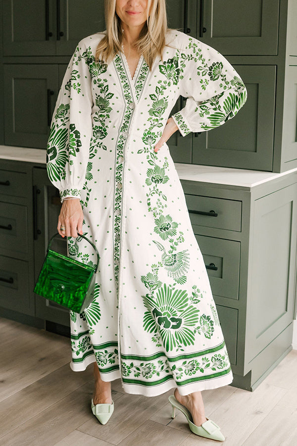 Beautifully Crafted Dress in a Classic Style