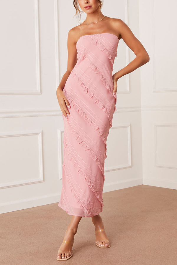 Gracefully Styled Dress for Any Occasion