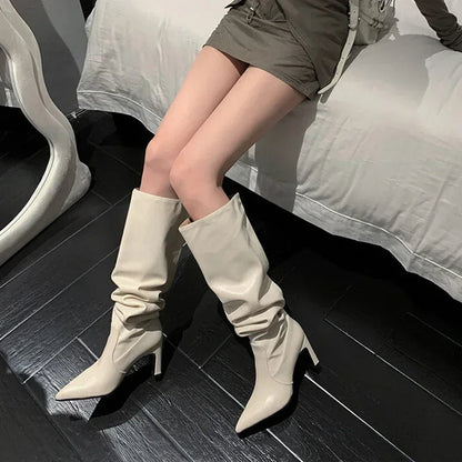 Polished Boots with an Effortless Classic Look